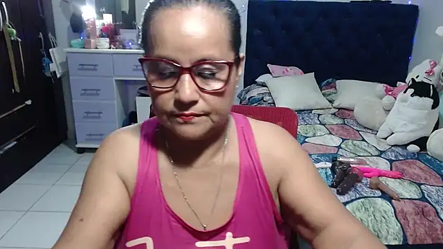 Snapshot of pervert_mommy_ chatting on June 2026 10:18:02 AM pervert mommy online show from June 2026 10:18:02 AM