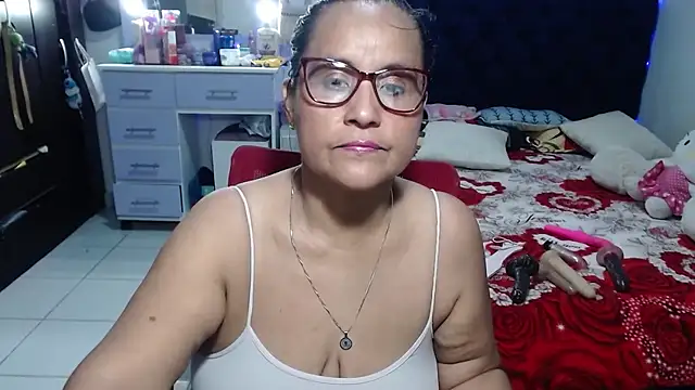 Snapshot of pervert_mommy_ chatting on June 2026 09:54:01 AM pervert mommy online show from June 2026 09:54:01 AM