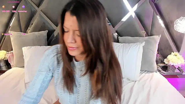 emperatriz reyes online show from February 2025 10:40:02 PM