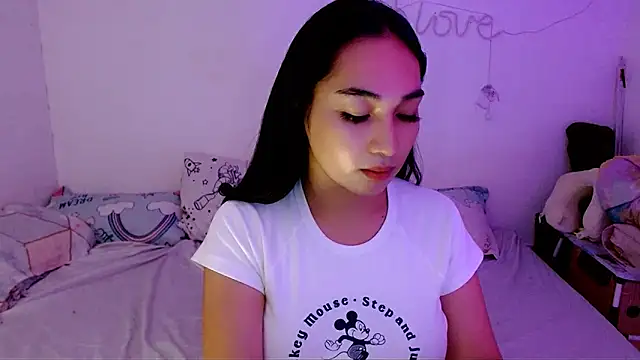 SweetLilly 18 online show from September 2025 04:33:02 AM