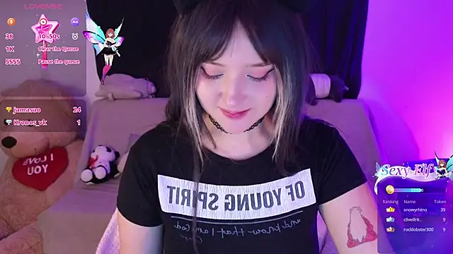 KuroChan420 online show from February 2025 01:47:02 AM