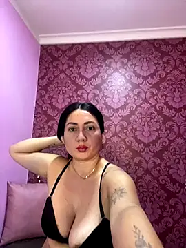 juliana diaz online show from November 2025 11:10:01 AM