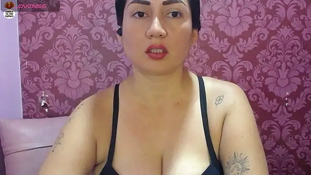 juliana diaz online show from April 2026 11:24:02 AM