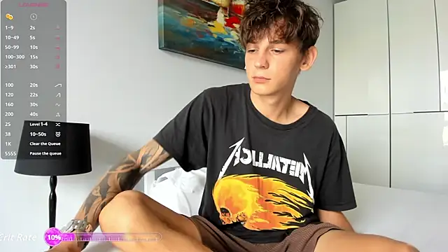 MiracleCam online show from November 2025 01:05:01 AM