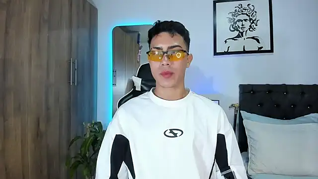 AlanNaughty online show from April 2026 12:24:02 AM