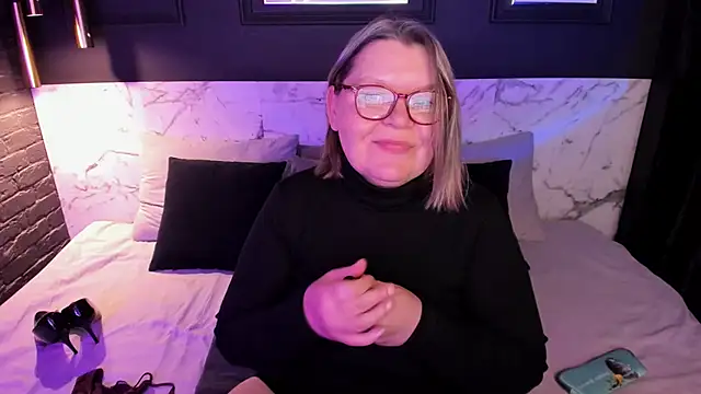 Shannonshine online show from November 2025 05:39:02 AM