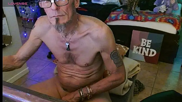 Snapshot of mycock2474u chatting on March 2025 08:37:01 AM mycock2474u online show from March 2025 08:37:01 AM