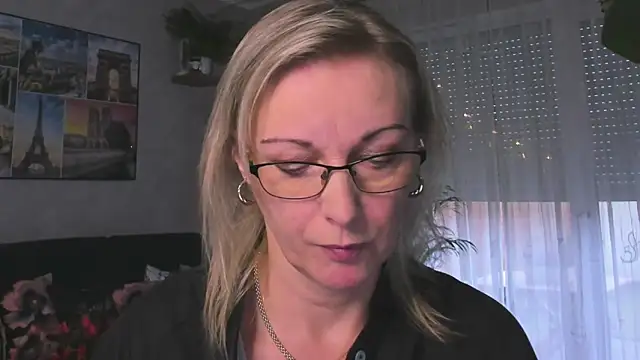 vanessa chat online show from January 2025 02:19:01 PM