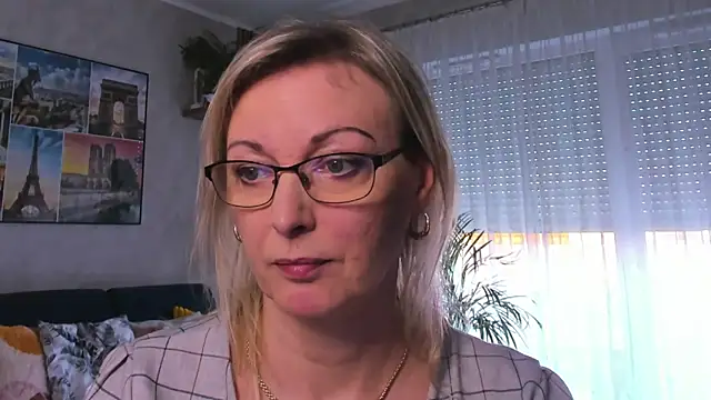 vanessa chat online show from February 2025 02:29:02 PM