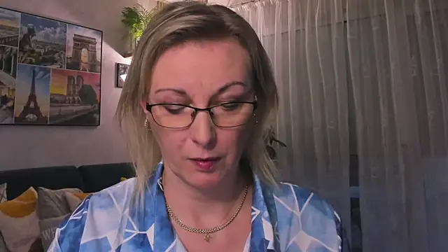 vanessa chat online show from February 2025 05:47:01 PM