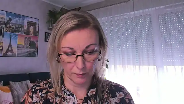 vanessa chat online show from February 2025 02:10:02 PM