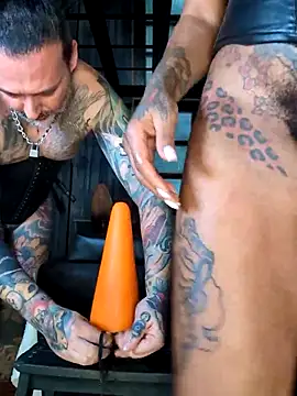 DarkDea online show from February 2025 09:42:01 PM