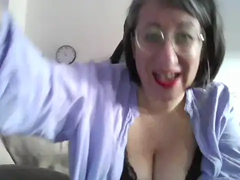Snapshot of milkarock chatting on February 2025 10:04:01 AM milkarock online show from February 2025 10:04:01 AM