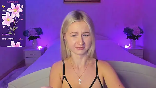 AnnaCarrera online show from October 2025 09:52:01 PM