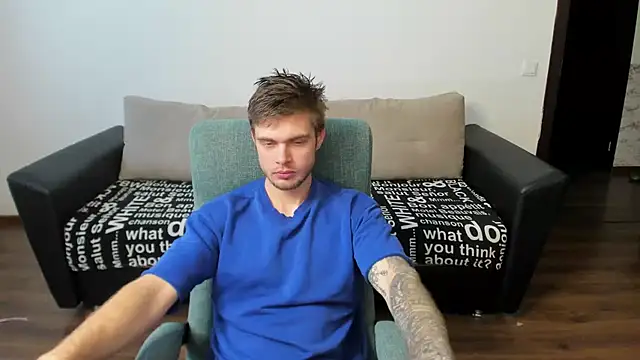 maks wolfis online show from January 2025 08:57:02 AM