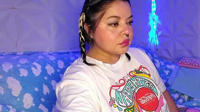 Satyn doll online show from December 2024 08:31:02 PM