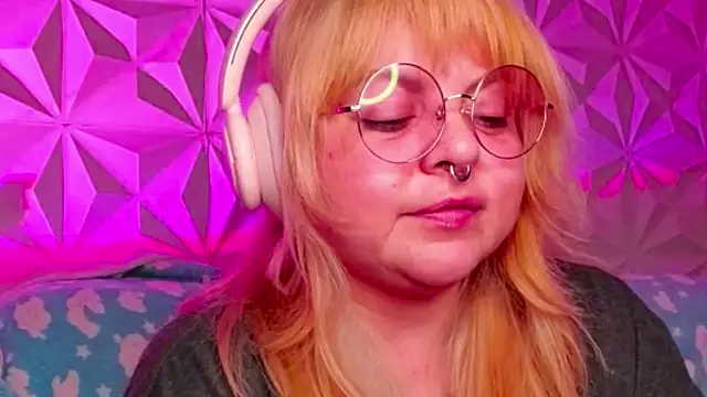 Satyn doll online show from October 2025 03:18:01 AM