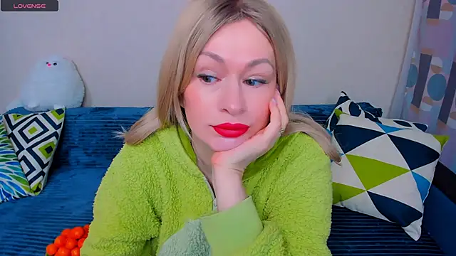 EllenMoore online show from March 2026 03:03:02 AM