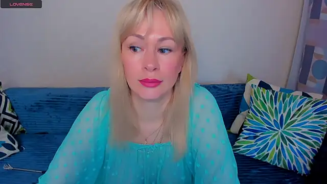 EllenMoore online show from June 2026 03:12:02 AM