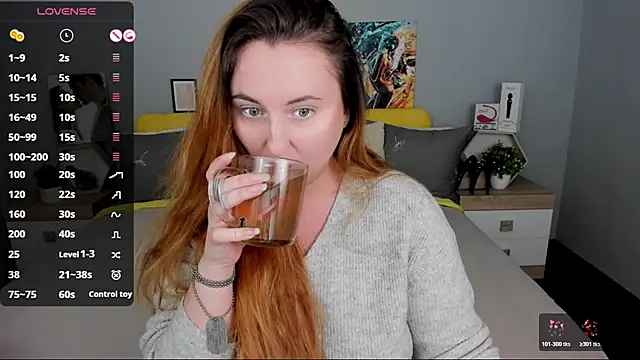 BabeLessi online show from February 2026 06:00:02 PM