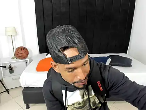 anhtony wayans online show from October 2025 12:16:02 AM