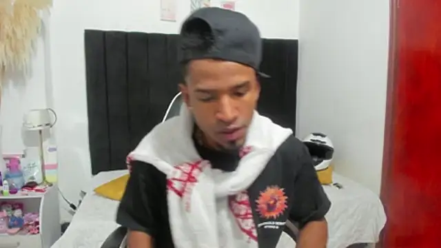 anhtony wayans online show from April 2026 12:12:01 AM