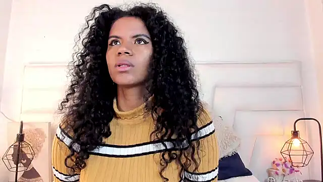 Snapshot of Ellie_Alves chatting on December 2024 03:00:02 PM Ellie Alves online show from December 2024 03:00:02 PM