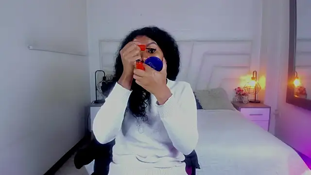 Snapshot of Ellie_Alves chatting on February 2025 12:38:02 PM Ellie Alves online show from February 2025 12:38:02 PM