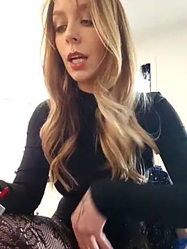 LilyOrion online show from February 2026 06:25:01 PM