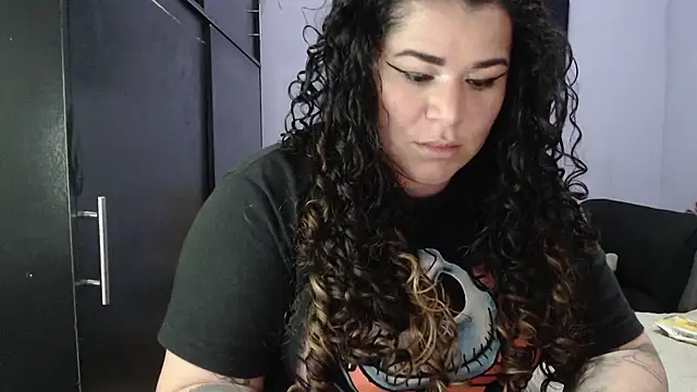 Snapshot of ANGELIQUE_KLANE chatting on January 2025 01:54:01 AM ANGELIQUE KLANE online show from January 2025 01:54:01 AM