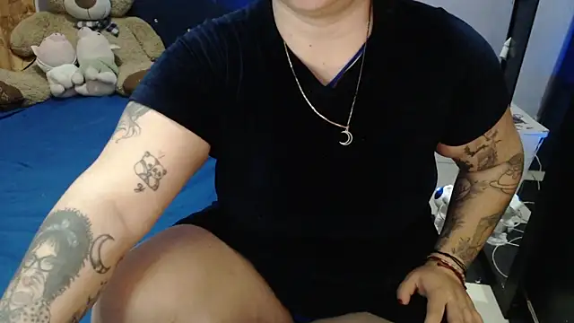 Snapshot of ANGELIQUE_KLANE chatting on December 2025 11:48:01 AM ANGELIQUE KLANE online show from December 2025 11:48:01 AM