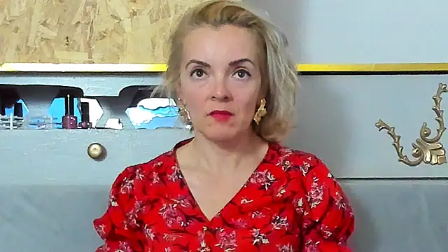 KateConner online show from November 2025 06:41:02 PM