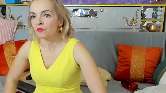 KateConner online show from December 2025 06:37:02 PM