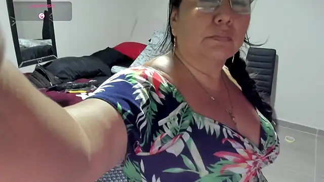 Brenda Berck  online show from July 2026 02:17:02 AM