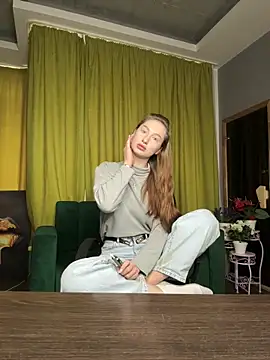 AlicaFoxis  online show from April 2026 05:40:01 AM