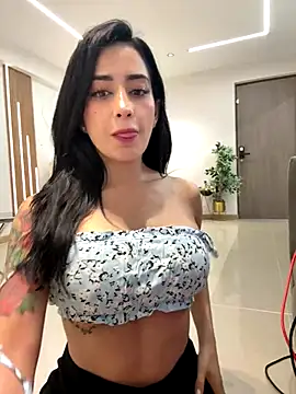 CATALINA RESTREPO online show from October 2025 01:25:01 AM