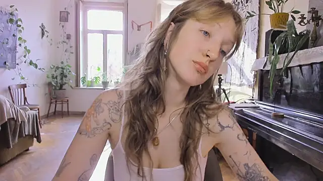 Miranda2 0 online show from November 2025 08:17:01 AM