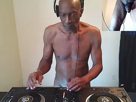 longdick4you8686 online show from July 2026 10:59:02 PM