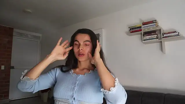  Vahos  online show from February 2026 08:12:01 PM