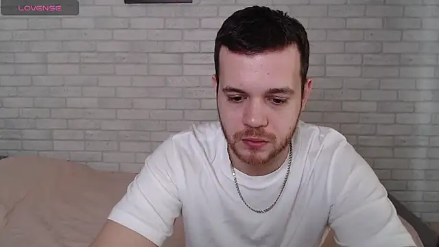 Alexxx horny online show from April 2026 07:00:02 AM