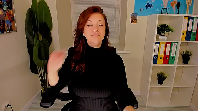 AnaMills online show from November 2025 10:15:01 AM