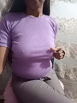 Snapshot of Mini865433 chatting on December 2024 05:33:02 PM Mini865433 online show from December 2024 05:33:02 PM