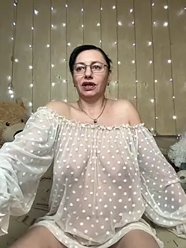 Amberhotqueen online show from February 2026 09:14:02 AM
