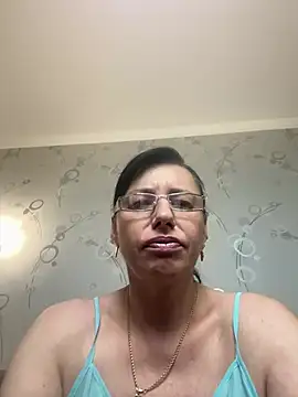 Amberhotqueen online show from June 2026 11:25:01 AM