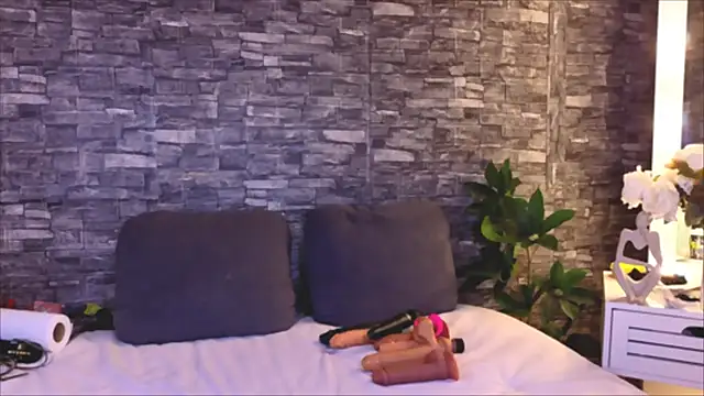 JennyPisik online show from November 2025 09:08:02 AM