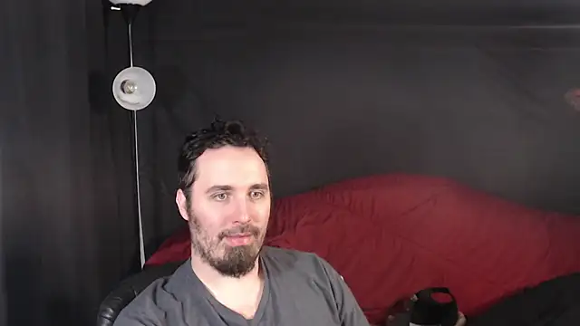 Metalstud online show from February 2025 11:36:02 PM