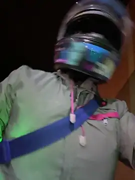 vaneelee online show from November 2025 03:01:02 AM