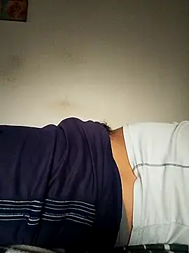 tarra122 online show from April 2026 07:58:02 PM