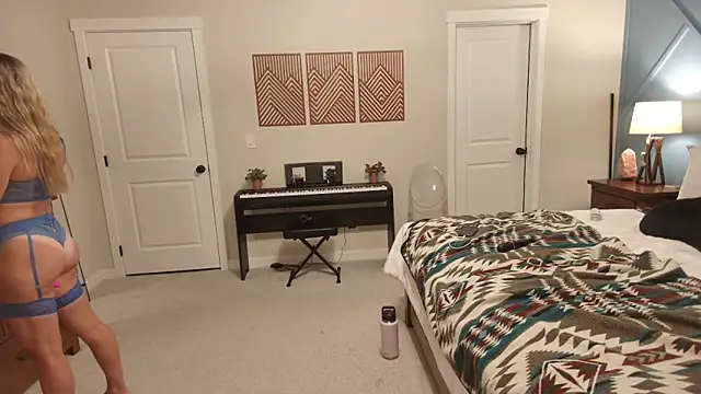 xxyourgirlblair online show from September 2025 05:08:02 AM