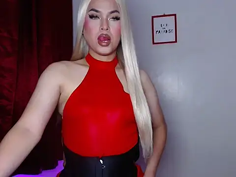 Snapshot of MistressLuna1 chatting on October 2025 07:07:02 PM MistressLuna1 online show from October 2025 07:07:02 PM